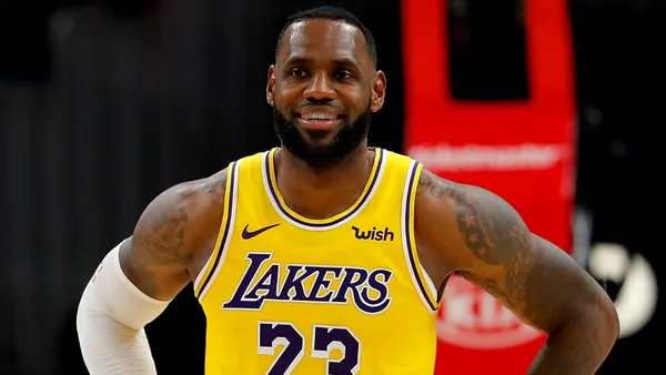 The Los Angeles Lakers star gave a moral lesson regarding his own impressive plane and does not want to follow the example of Cristiano Ronaldo and Neymar.