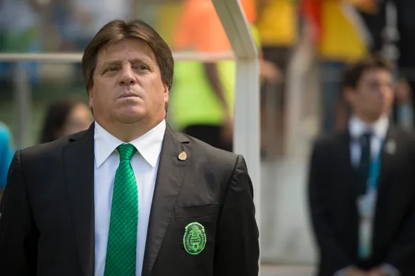 The main differences and very big indeed that coach Herrera sees in comparison with soccer in Mexico and Europe, is that in the old continent the players are more professional in many ways.