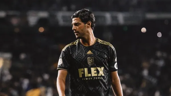 The Mexican forward ended his agreement with LAFC after losing in the MLS final against the Columbus Crew.