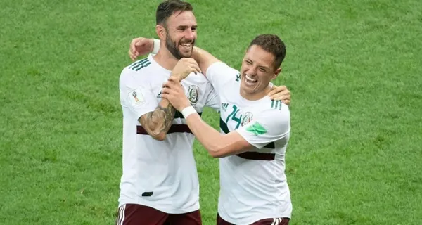 The Mexican national team is a circus. Miguel Layún couldn't take it anymore and uncovered the subject of the problems in the internal team and what Martino does to please Ochoa.
