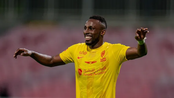 The Mexican player is excelling with his team in Arabia and is overshadowing stars such as Cristiano and Benzema