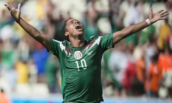 The Mexican player who went from being praised by Ronaldinho to being ruled out from many teams