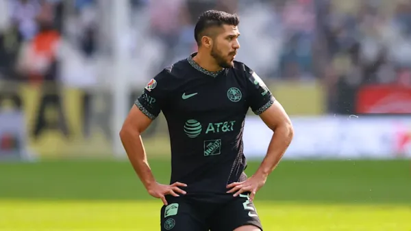 The Mexican striker was once a benchmark for the Águilas but now, fans are demanding Ortiz to be on the field in such an important match.