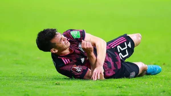The Mexican suffered a severe shoulder dislocation on February 2 in the match against Panama.