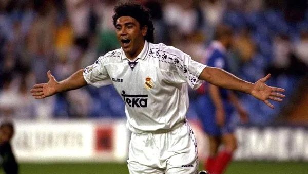 The Mexican was a scorer with Real Madrid in the 1989-90 season, scoring all his goals in one touch, something that no other player in LaLiga history has been able to match.