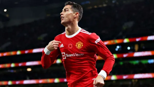 The Portuguese striker wishes to leave Manchester United to play for a club in the Champions League.