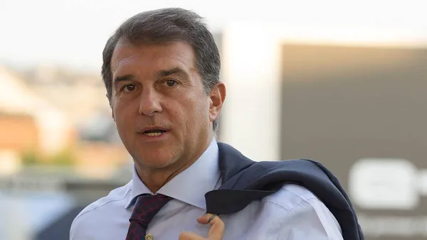 The president of FC Barcelona, Joan Laporta, reviewed his first 100 days in office in an extensive interview with ‘La Vanguardia’. The Catalan lawyer began to put order.