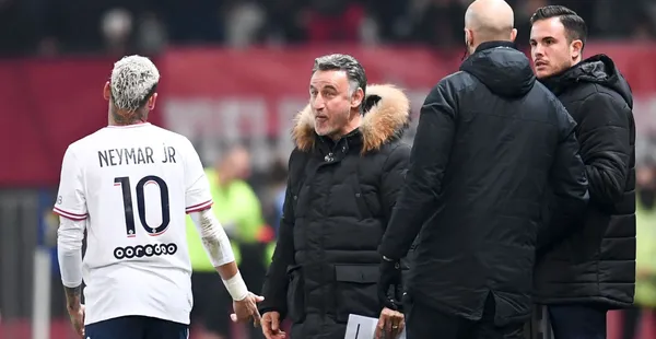 The PSG coach ratified the Brazilian's commitment, but did not rule out his possible departure.