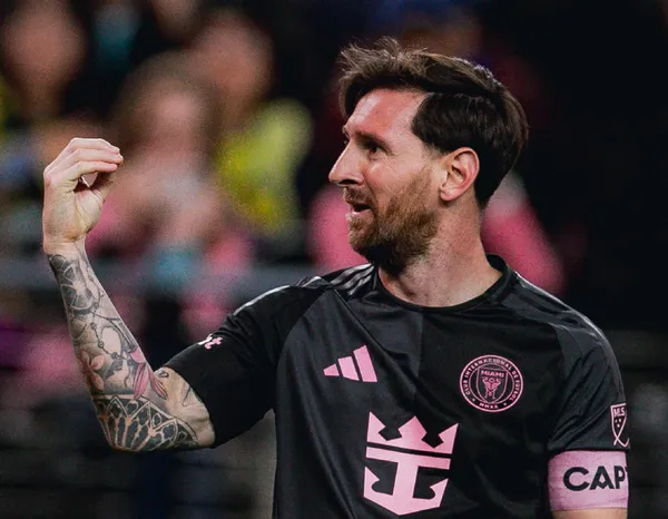The recent taunting of Mexican fans by Argentine soccer superstar Lionel Messi during a match against Club América has ignited