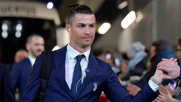 The salaries of footballers can be crazy for the common people. In fact, perhaps a simple transfer that can save your team financially for life. The case of Cristiano Ronaldo a plaer of Juventus, and the Portugal National Team, is no exception.