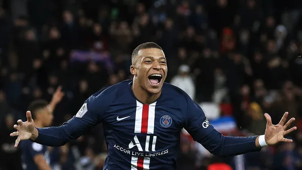 The salary that Kylian Mbappé would have to renew his contract with Paris Saint Germain was revealed.