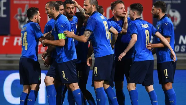 The skilled winger of the Italian national team, Lorenzo Insigne, brought to the dressing room a song that was all the rage during the European Championship.