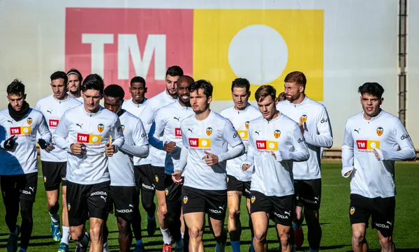 The Spanish team fired Rubén Baraja and is now in England looking for his replacement.