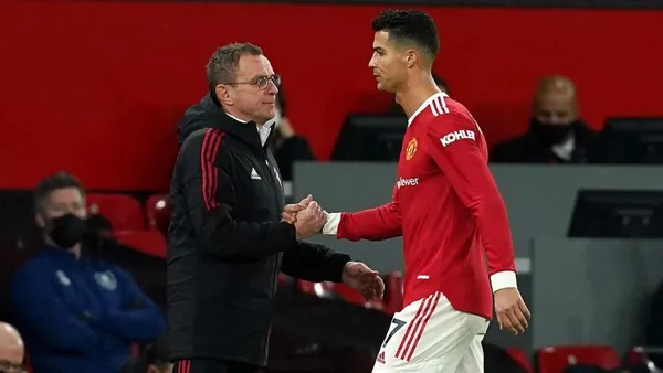 The striker believes the German "does not have the level" to lead the Red Devils while the DT said CR7 "should score more goals".