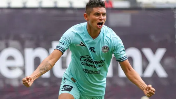 The striker from Mérida, Yucatán, Mexico was in charge of scoring the second goal in the 2-1 win over the Azulcremas.