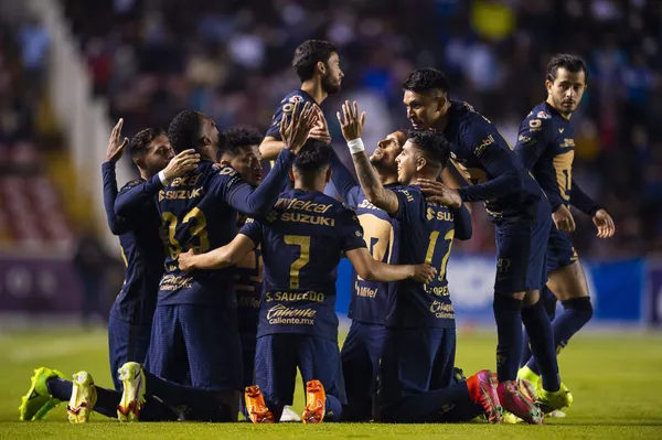 The Universitarios remain at the top of the overall table but paid a very high cost.