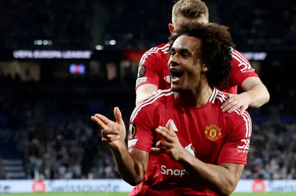 The Unthinkable Strategy: Man Utd's Radical Plan to Overcome Crisis Rocks Soccer World. (Defensa Central)