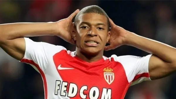 The young French striker was kicked out of a training session during his time with Monaco after an argument with Italian Raggi.
