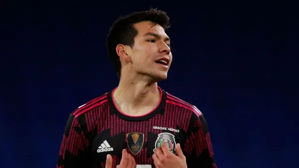 There was strong scolding from Gattuso towards their players, especially the forwards, including Hirving Lozano.