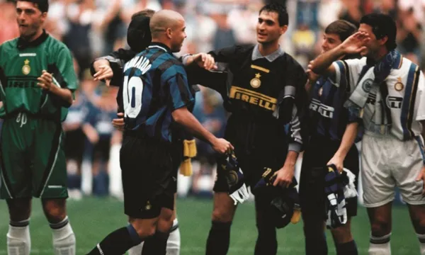 This former striker got the experience of playing in one of the best European teams and was an idol for his country, but after his retirement things went downhill for him.