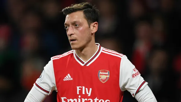 This manager had Mesut Ozil in his squad and talked harshly about the German star. Ozil is going through harsh times and could leave Arsenal to MLS to save his career.