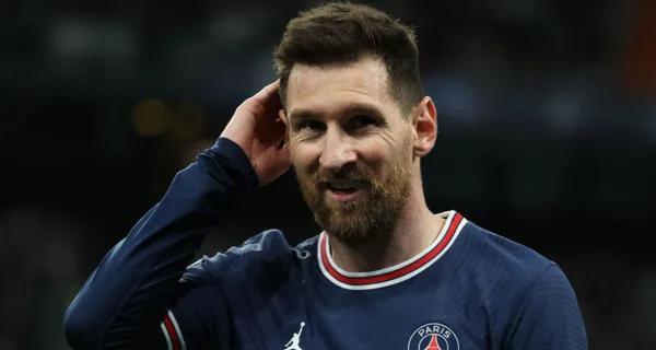 This player from Argentina defended Messi and criticized PSG´s coach for this reason.