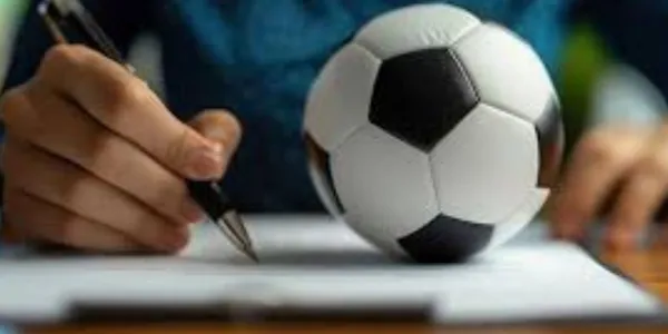 This player has just signed with the German team and is a possibility for El Tri