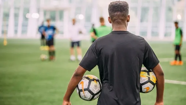 This team is about to run its coach and the two players are singled out for underperformance