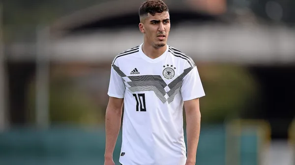 This young prospect rejected Arsenal in the past and both Juventus and Liverpool are behind this talented attacking midfielder after his great performances at Bundesliga.