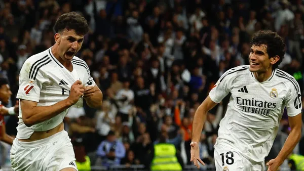 Thriller win for Madrid keeps Barça's title party alive longer