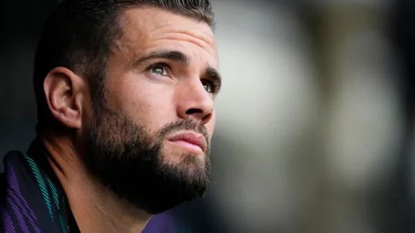 Towards the end of the match versus Girona, Nacho Fernandez got expelled from the match for this violent entrance.