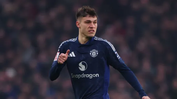 Ugarte Deflects Ball into His Own Net, Southampton Go 1-0 Up Against United.