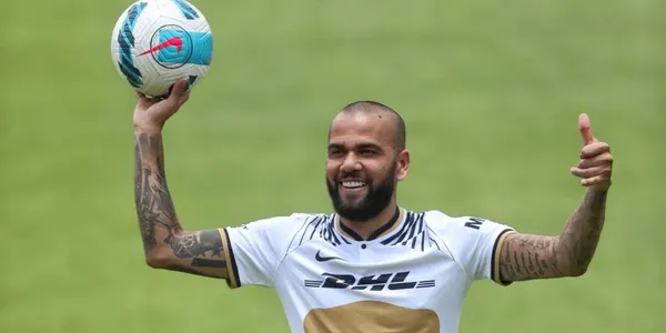 While Dani Alves suffers with justice, he receives great news