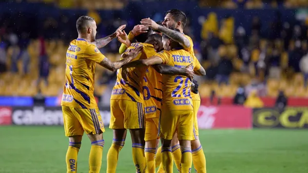 With two red cards against, Tigres won its fifth consecutive victory and leads the standings.