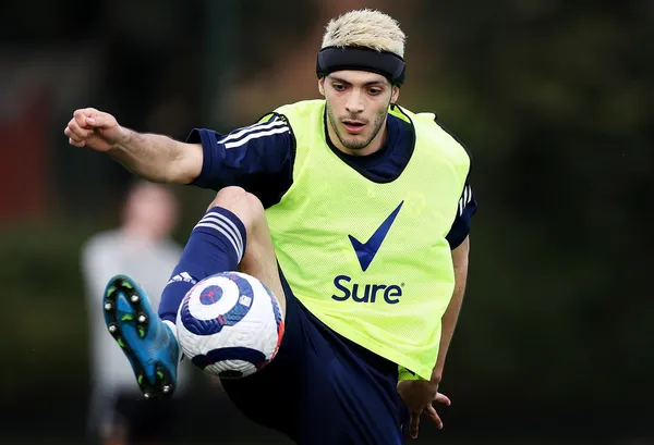 Wolves suffered a bad defeat on Premier League, but the successor of CR7 appeared to set an all-time record.