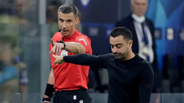 Xavi thinks referees are favoring Madrid