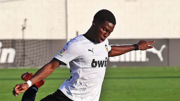 Yunus Musah, the 17-year-old winger from Valencia CF, has chosen to represent the United States and has been selected for the November friendly matches.