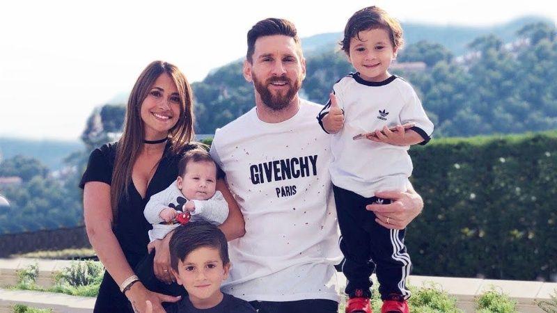 
   Lionel Messi moved with his family to Paris 
 