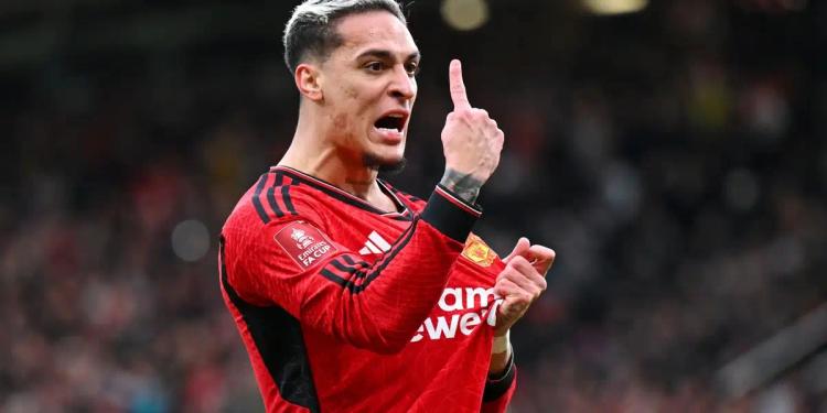 New direction for Antony: The Brazilian could leave Old Trafford