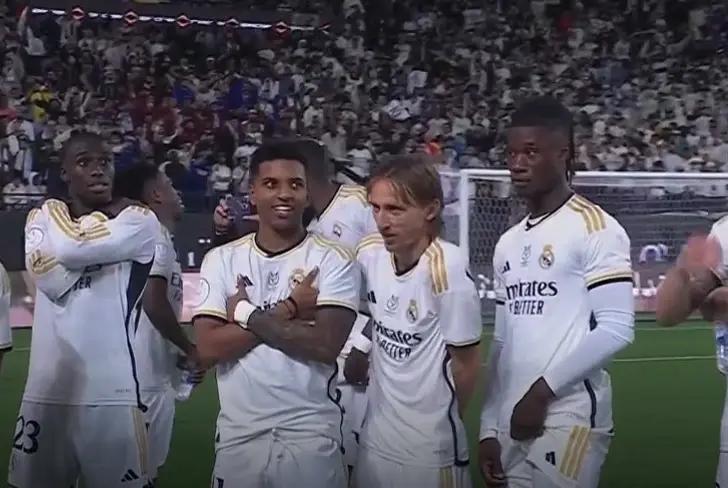 While Vinicius celebrated as CR7, Rodrygo's gesture with Mbappé