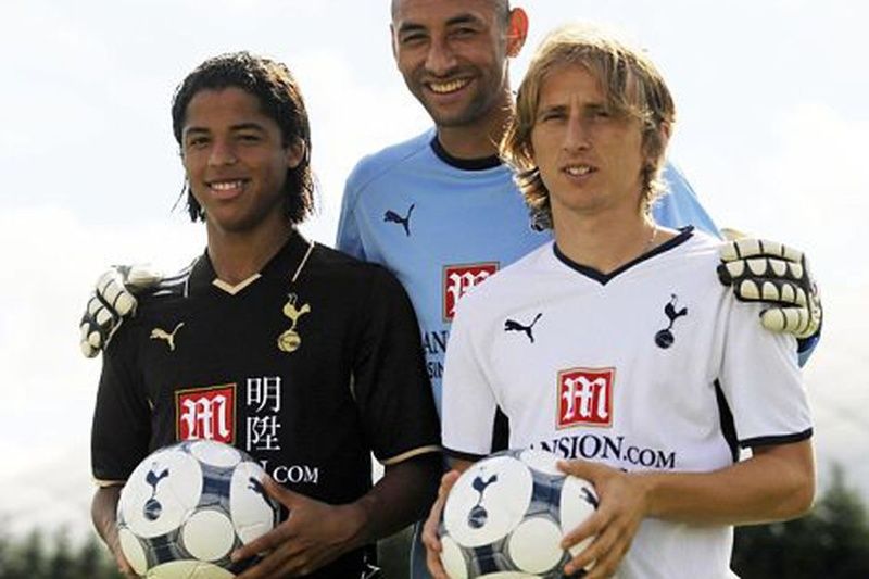 
   Giovani dos Santos failed to shine in Tottenham with Luka Modric in the picture 
 