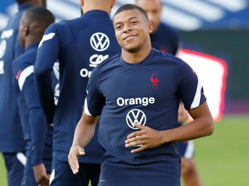 
   Kylian Mbappe wants to join Real Madrid 
 
