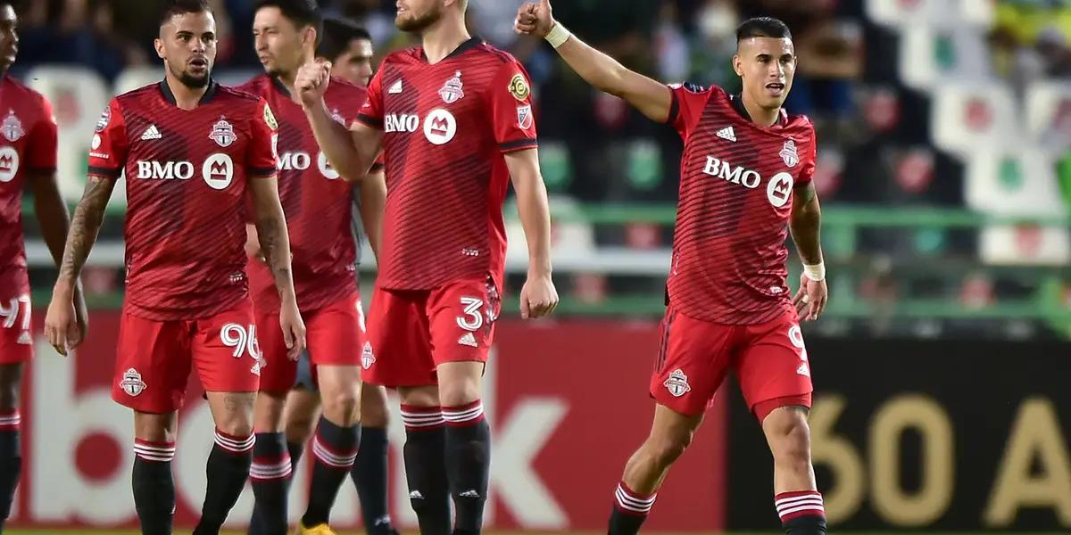 A curious situation was experienced in the middle of training prior to the match for the Concachampions