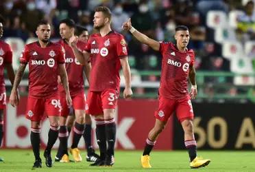 A curious situation was experienced in the middle of training prior to the match for the Concachampions