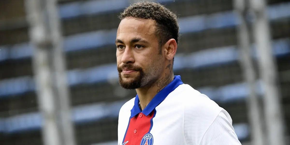 A day before playing against Barcelona for the Champions League, the Brazilian was informed of bad news