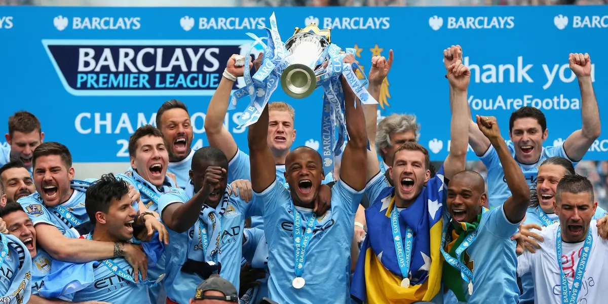 A former Manchester star who won two Premier League titles a total of 5 trophies has announced his retirement from football.