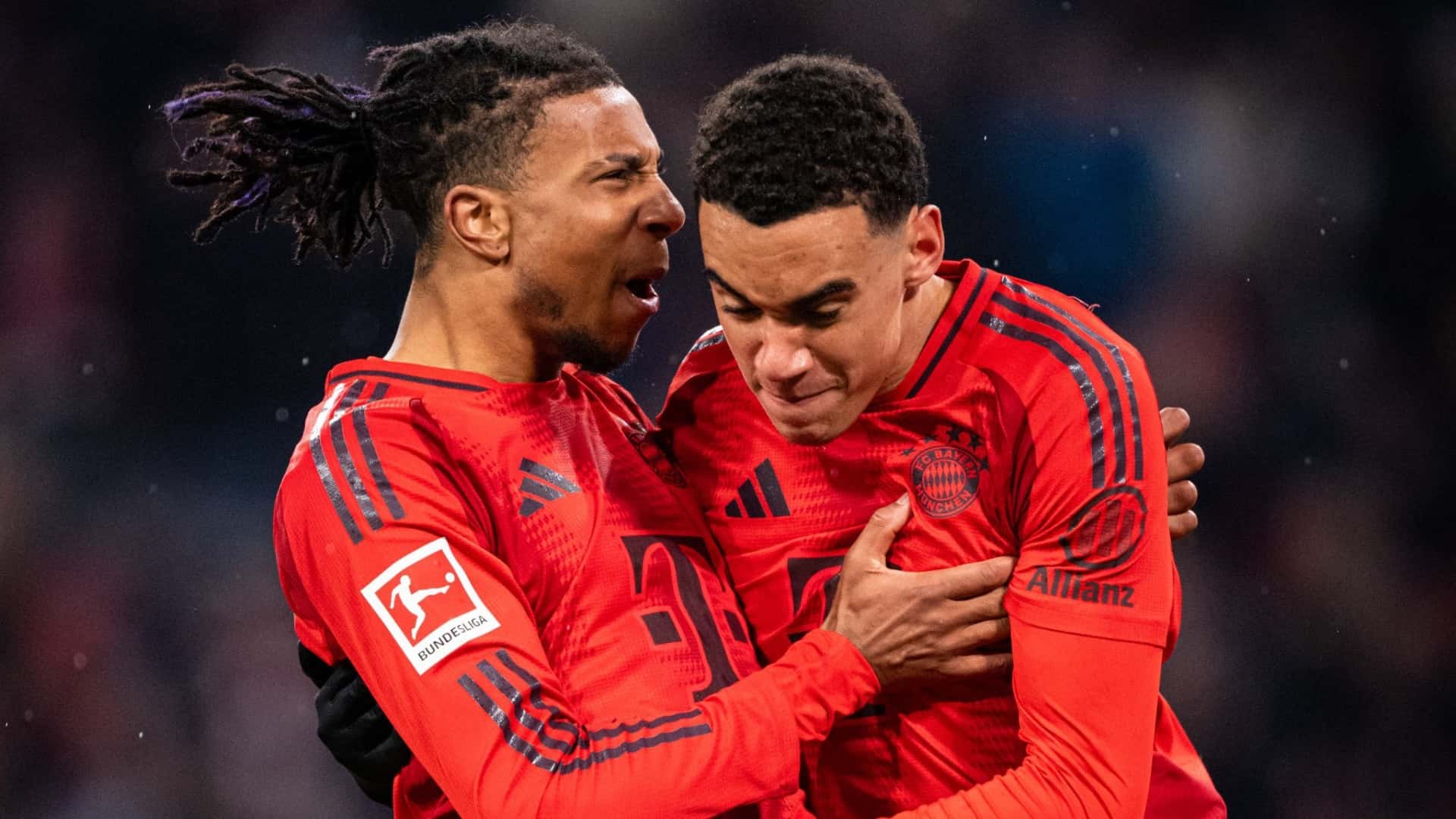 A frantic start to the game sees Bayern and Leipzig level.