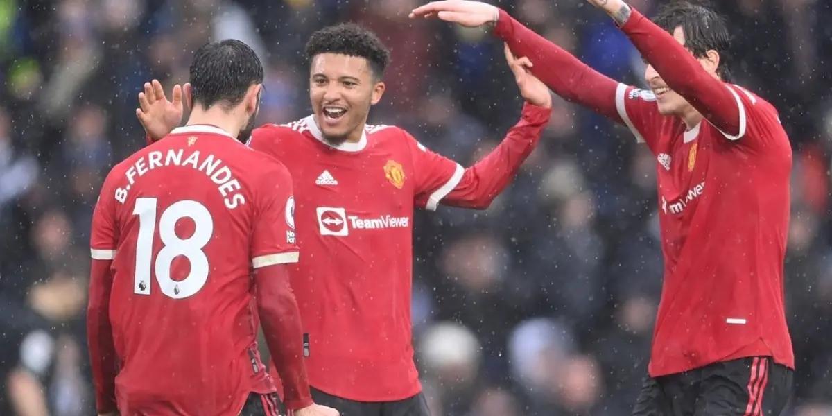 A match between Whites and Red Devils that will not be forgotten for a long time. Leeds were able to equalize a 0-2 against and United to put back the same difference in a match that ended in a 2-4.