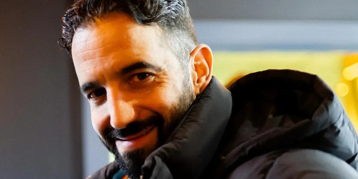 A shocking revelation from a player exposes the turmoil at Old Trafford. Discover the full story behind the chaos.