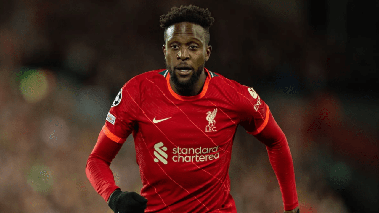 According to Fabrizio Romando, the Belgian striker already has practically one foot out of the Reds.